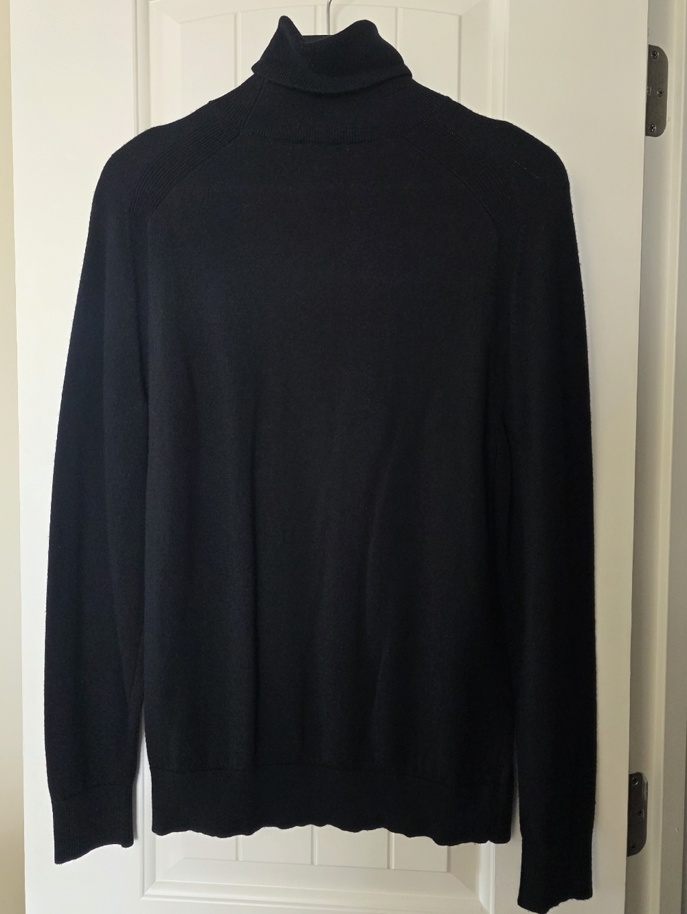 Express Turtleneck Everyday Performance Merino Wool Sweater - Picture 3 of 3